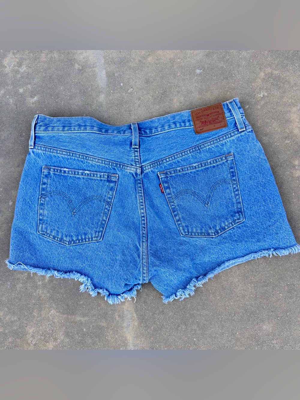 Levi’s 501 Buttonfly Denim Shorts Size 32